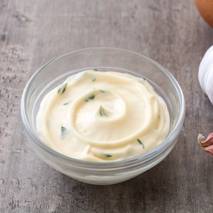 وصفة الثومية بالنشا وصفة سهلة و تحضر في دقائق